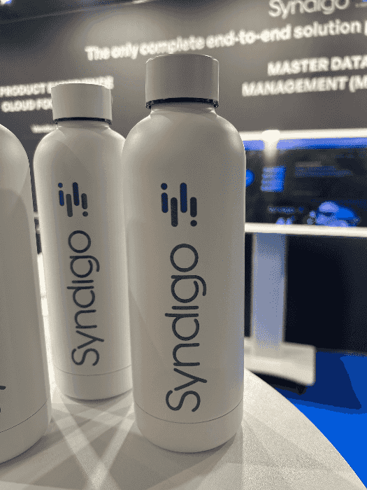 White isotherm water bottle 