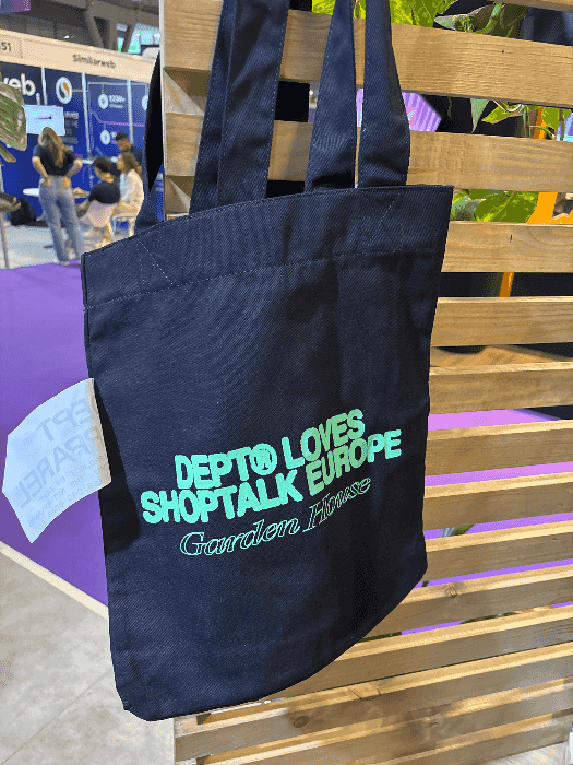 Tote bag