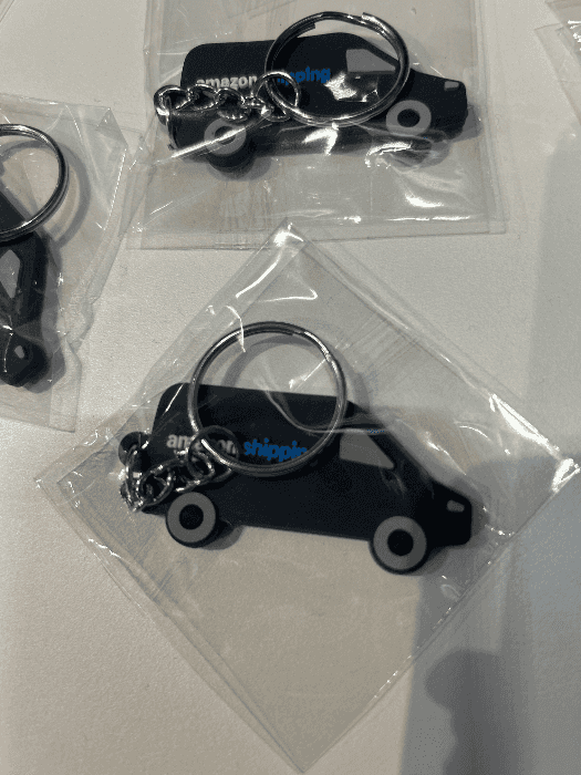 Amazon shipping key ring