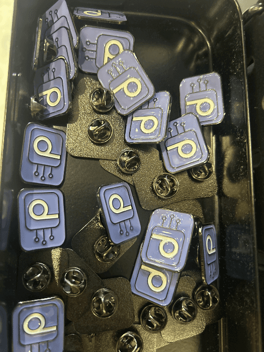 Pickitoo pins